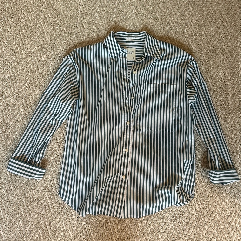Abercrombie Oversized Poplin Button Up